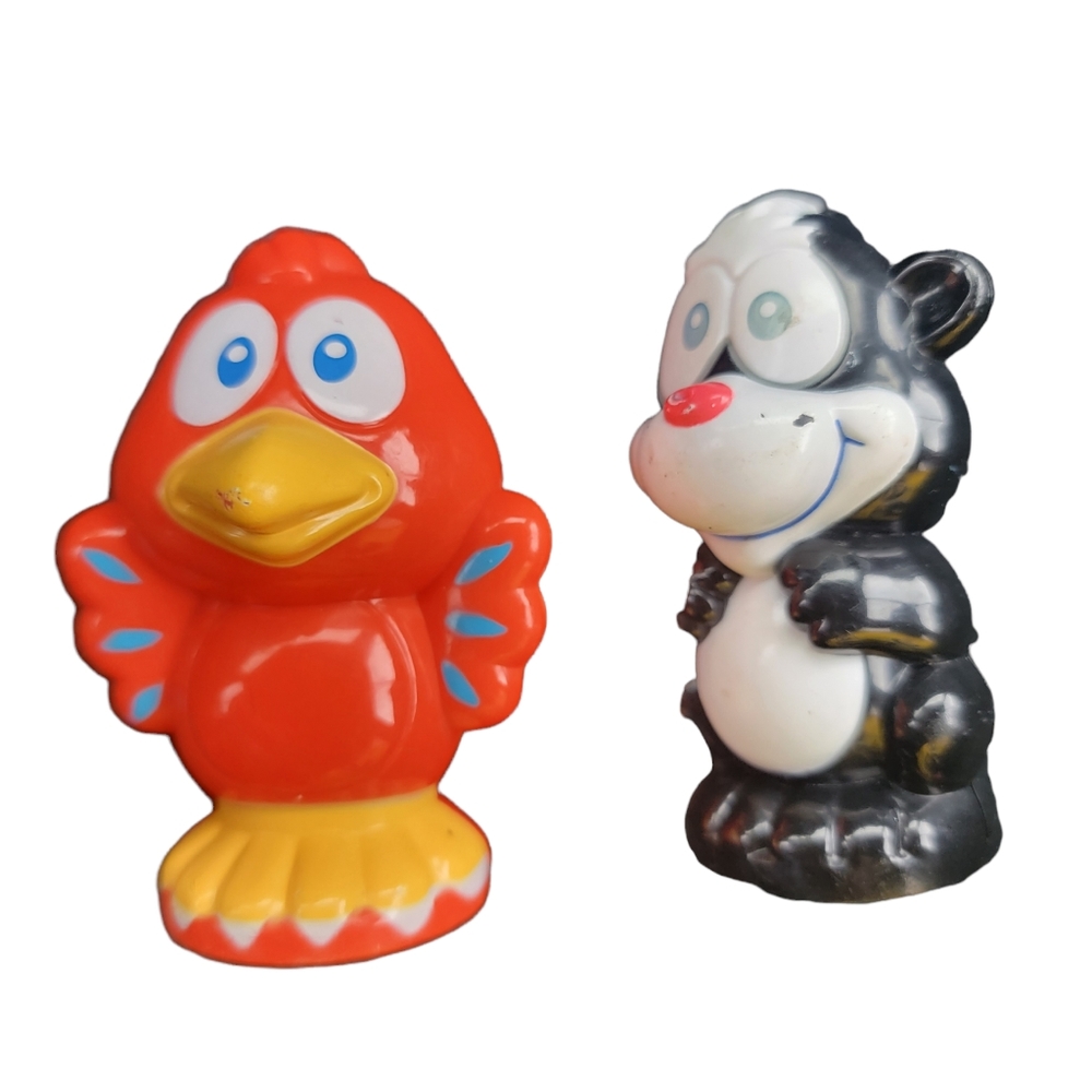 Vtech Chick & Skunk Hard Plastic Little Smart Desk Learning Toy 2 3/4 In